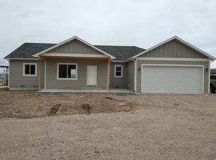 575 Heritage Rd, Lander, WY 82520