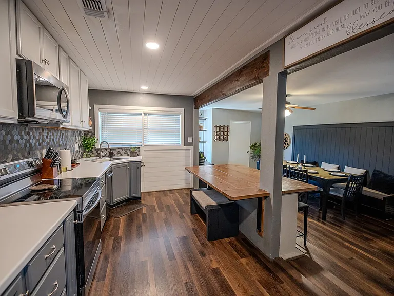 505 Cypress Ave — Photo 6