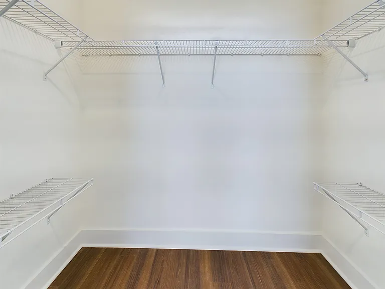1020 Kelly Green Ln #4-202 — Photo 4