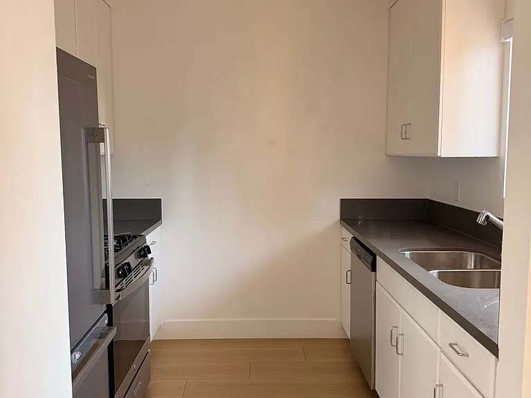 Yaya Valerio Apartments — Photo 19