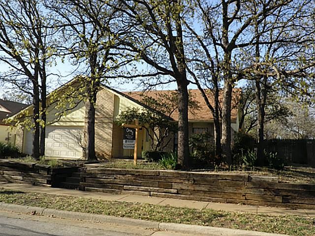 1st image of 3805 Mulberry Ln