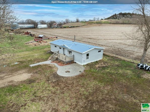 30596 County Highway 16 E, Castana, IA 51010