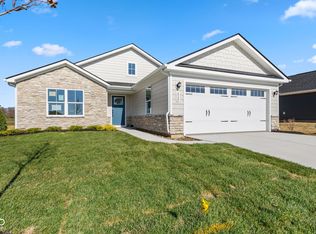 420 Charles Freer Ln, Whiteland, IN 46184