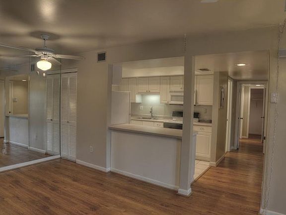 4th image of 770 Village Lake Ter N APT 106