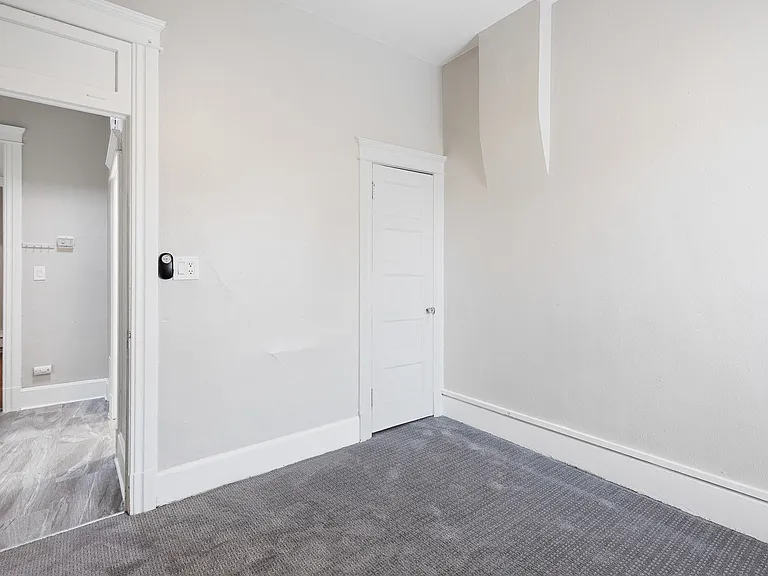 Ogden Park Townhomes — Photo 8