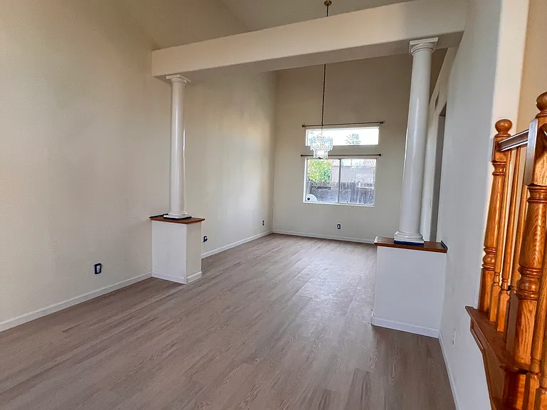 1852 Loma Linda Cir — Photo 5