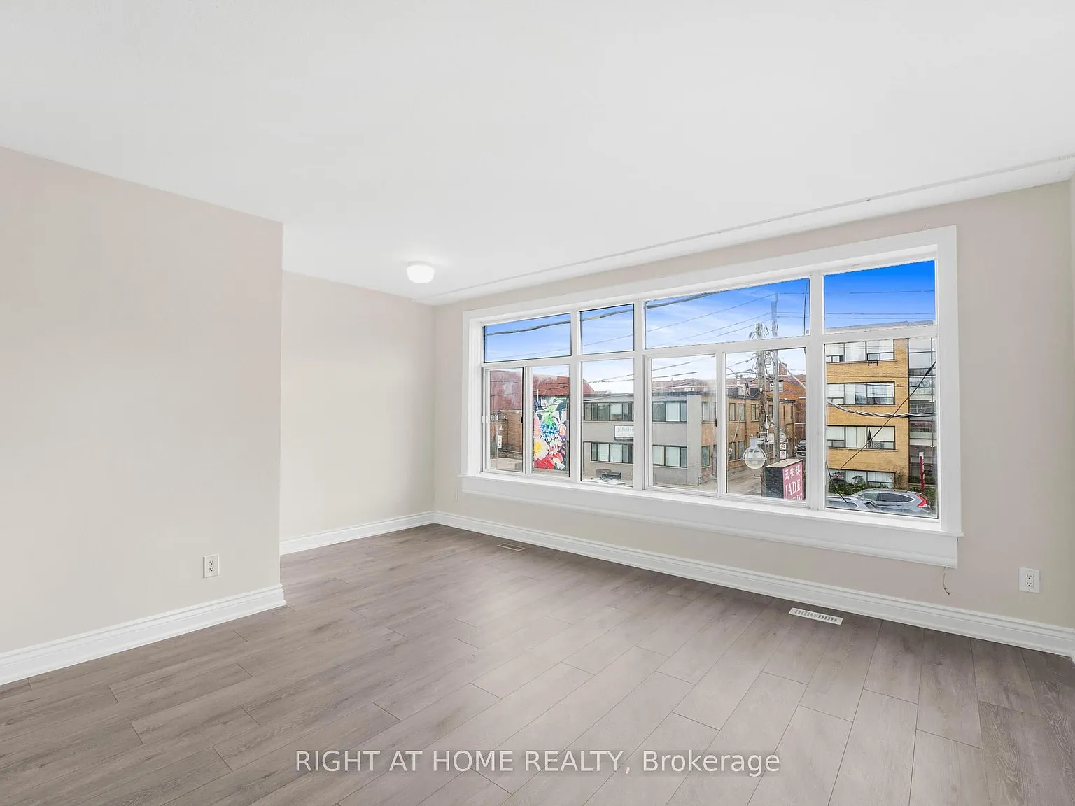 3 bed, $2,800 — Photo 3