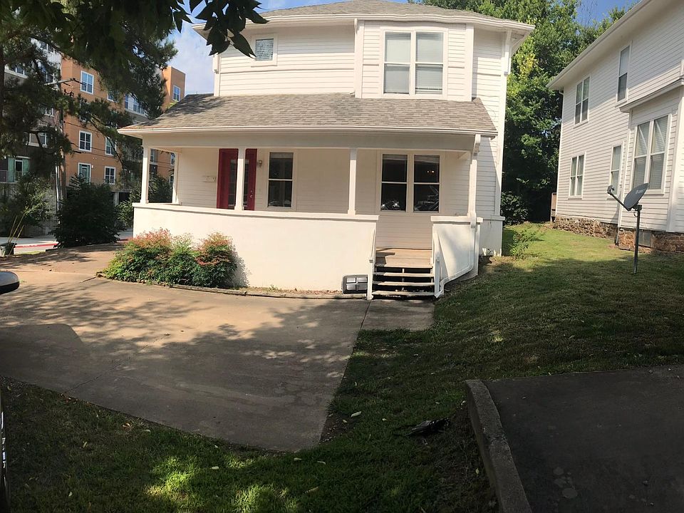 1st image of 104 W Watson St