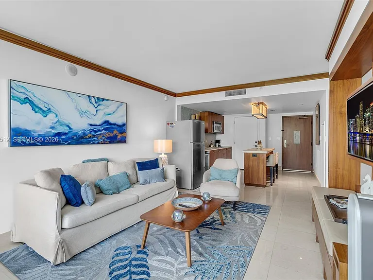 6801 Collins Ave #308 — Photo 5