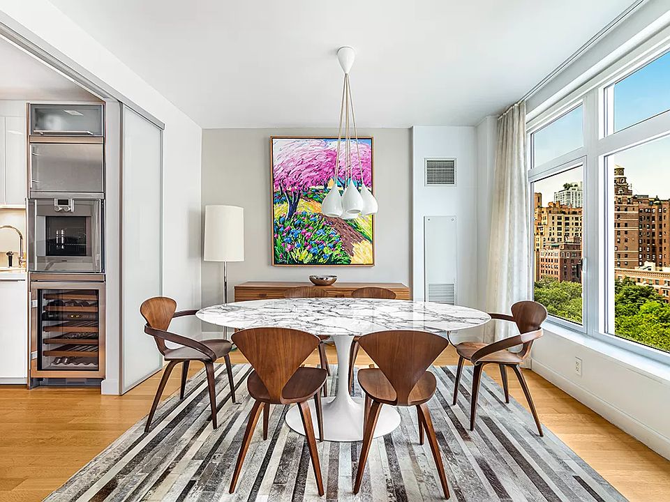 1st image of 400 E 67th St #10C