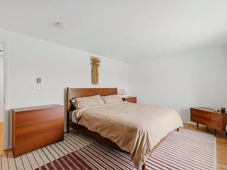 15 Hammond Plz — Photo 21