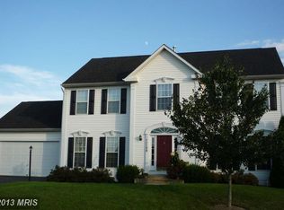 11109 Suffolk Dr, Hagerstown, MD 21742