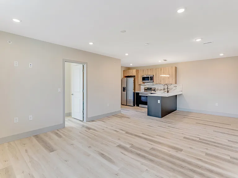 2328 N 2nd St — Photo 11