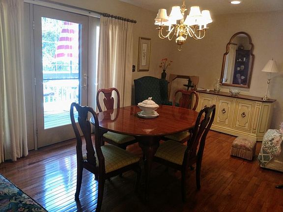 5th image of 540 Fleetwood Ct #D
