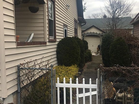 2nd image of 5115 Concord Ave