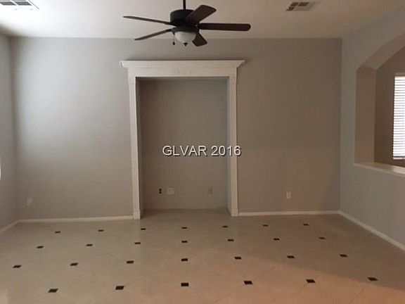 3rd image of 2520 Wellworth Ave #0