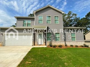 72 Buckhorn Cir, Weaver, AL 36277