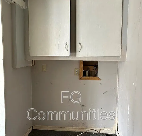 16 Tuckaway Ln — Photo 7