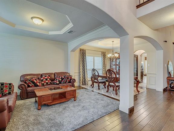 5th image of 4130 Boxwood Dr