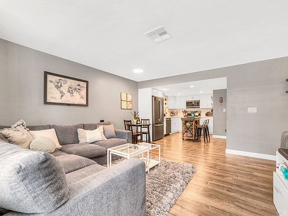 5th image of 618 N Howard St Unit 142