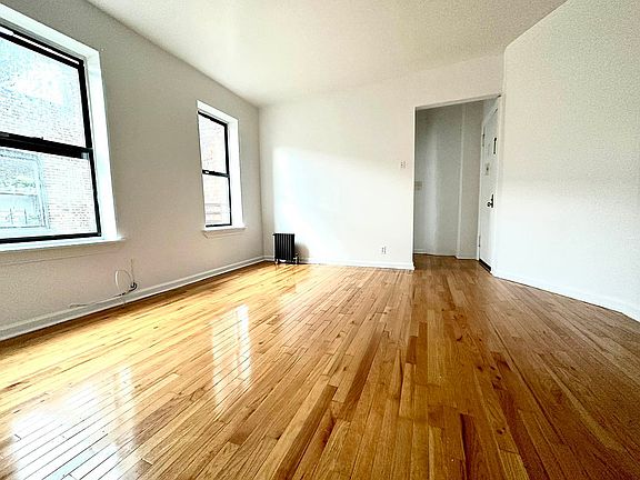 2nd image of 549 Isham St APT 57