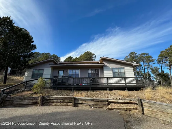 202 Warwick Dr, Ruidoso, NM 88345
