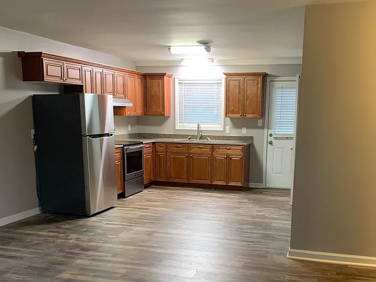 980 Brown Acres Rd #980B — Photo 2