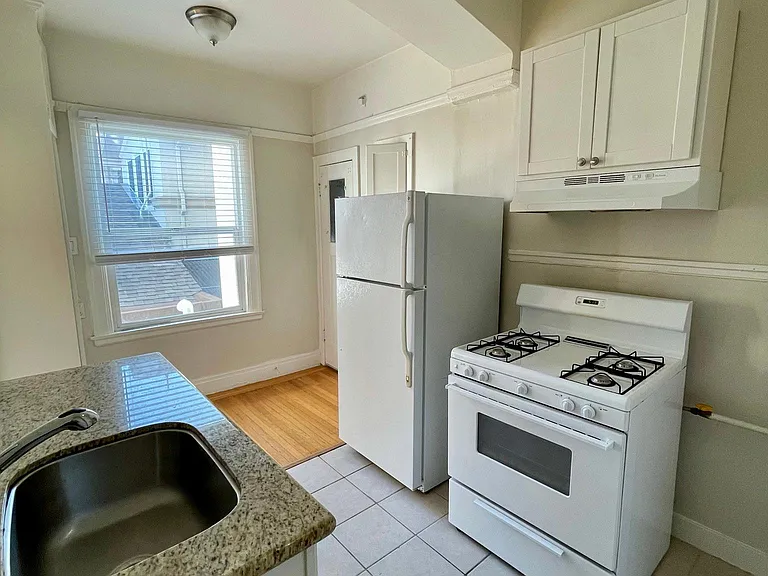 486 Funston Ave #104 — Photo 12