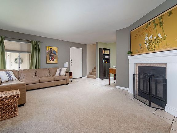 Main Level - Living Room