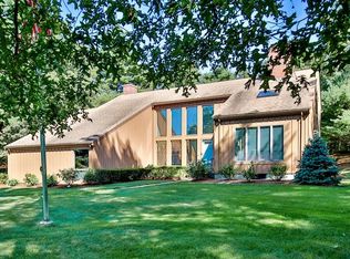 2 Fernway Rd, North Reading, MA 01864