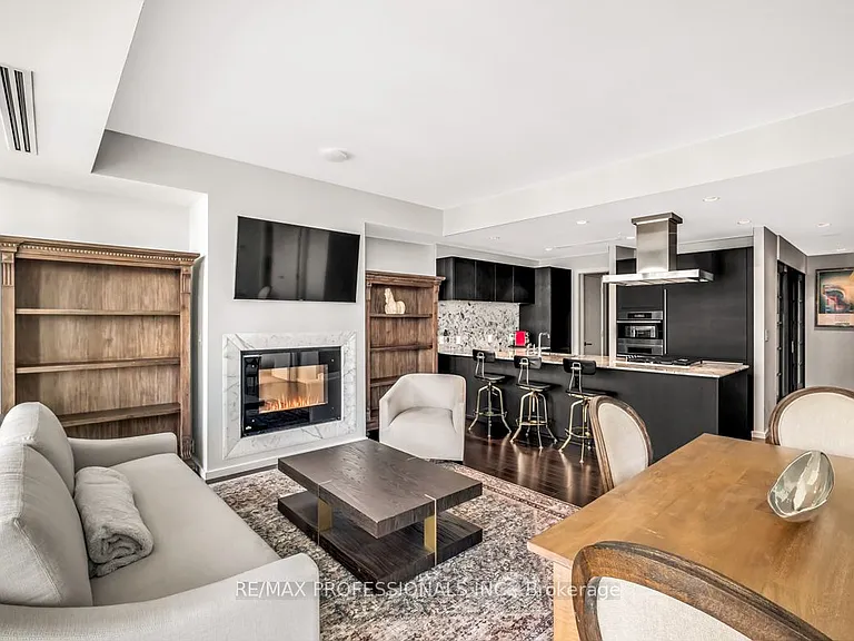 180 University Ave #2403 — Photo 12