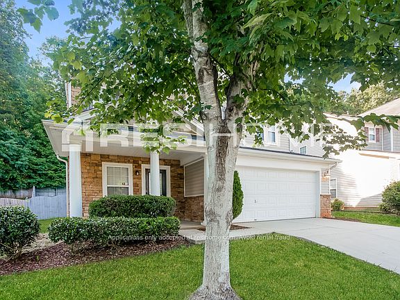 4th image of 14022 Pinyon Pine Ln