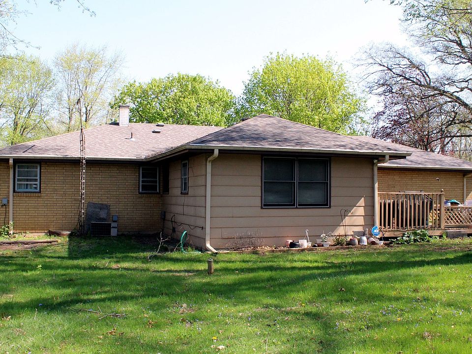 2nd image of 3405 Golden Prairie Ave