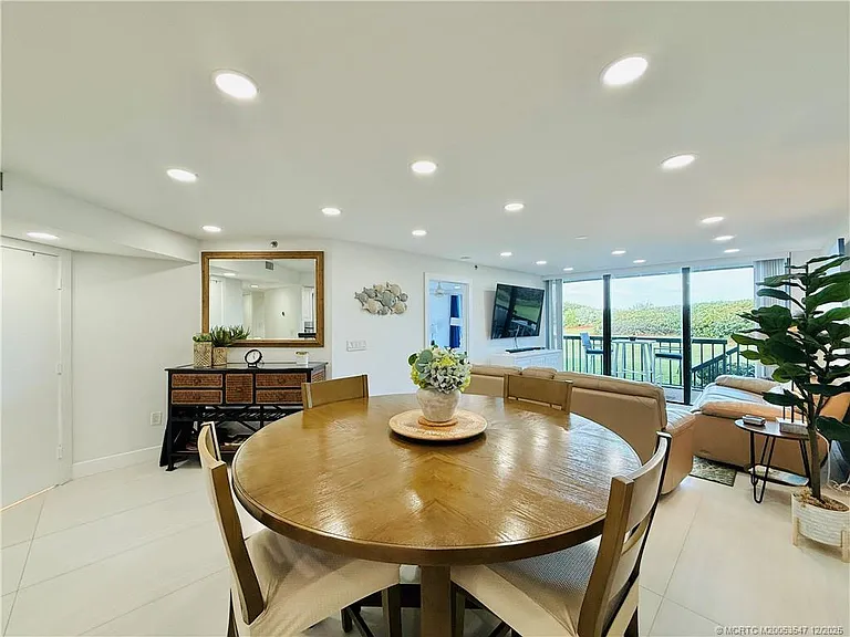 8800 S Ocean Dr #102 — Photo 22