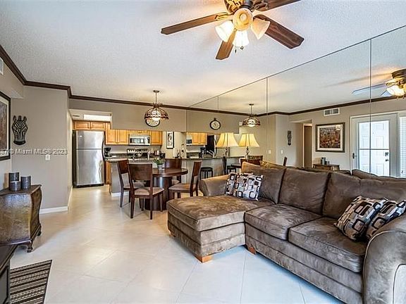 3rd image of 622 Waterside Dr #622