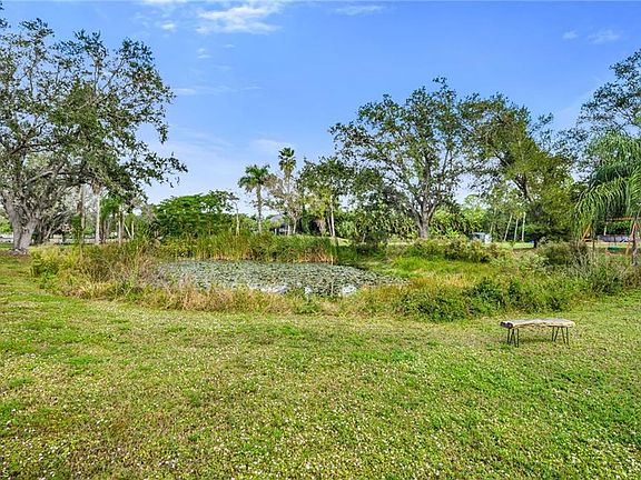 4th image of 6659 Livingston Woods LN