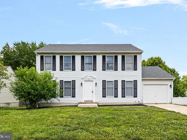 14 Tarcote Ct, Newark, DE 19702