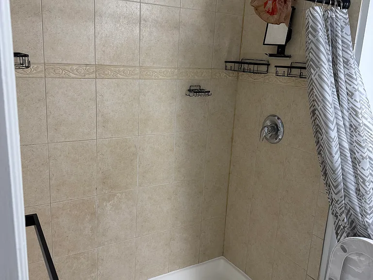 5028 W Washington Blvd #1 — Photo 8