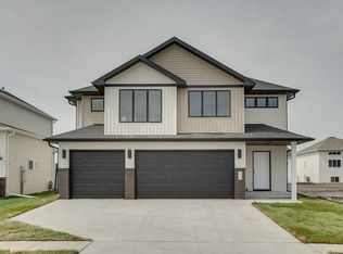 6749 30th St S, Fargo, ND 58104