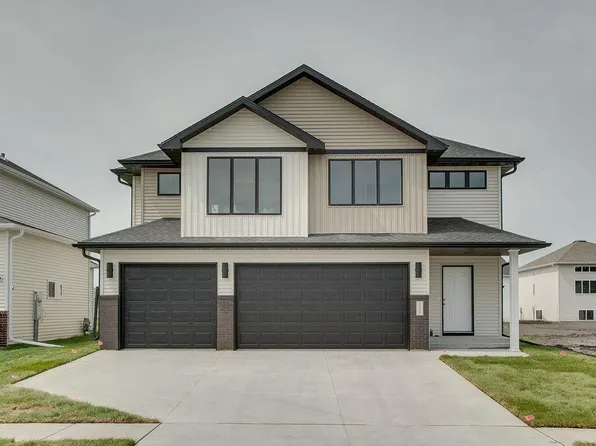 6749 30th St S, Fargo, ND 58104