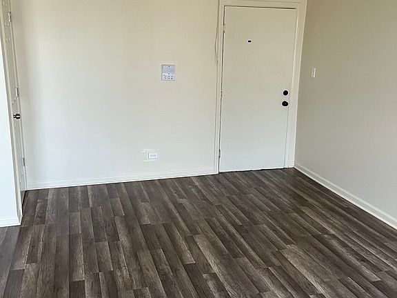 3rd image of 1605-1611 W 80th St #8000-304