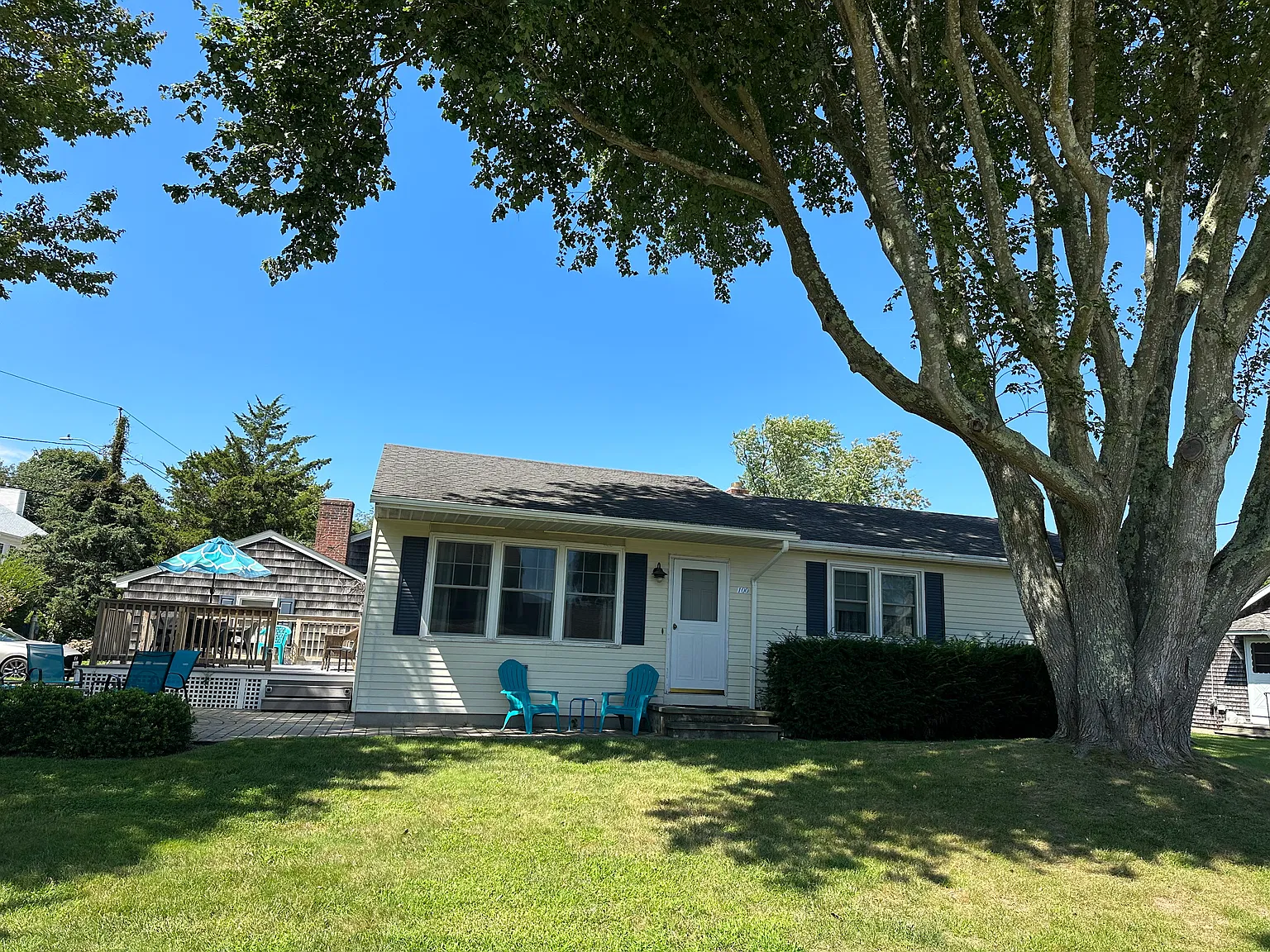 3 bed, 1144 sqft, $2,625 — Photo 2