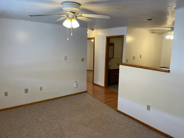 300 E 2nd St #4, Williamsburg, PA 16693