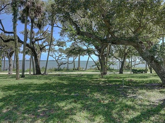 3rd image of 8807 S Indian River Dr