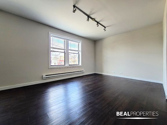 3rd image of 2420 N Kedzie Blvd #2420101