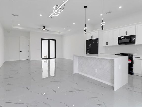 3rd image of 1111 Jaguar BLVD