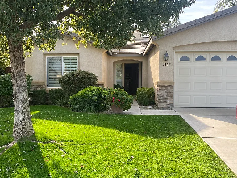 1507 Frish Moss Ct — Photo 1