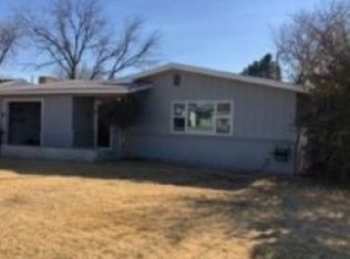 1801 Manzana Rd, Carlsbad, NM 88220