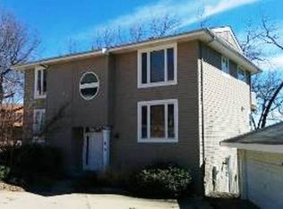 4 Dauphine Dr, Lake Saint Louis, MO 63367