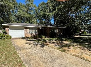 1802 Dale Ct, Dothan, AL 36301